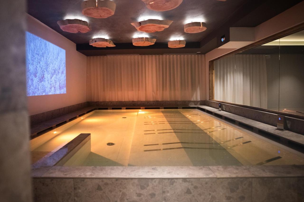 Hotel Zirmes 莫埃纳 外观 照片