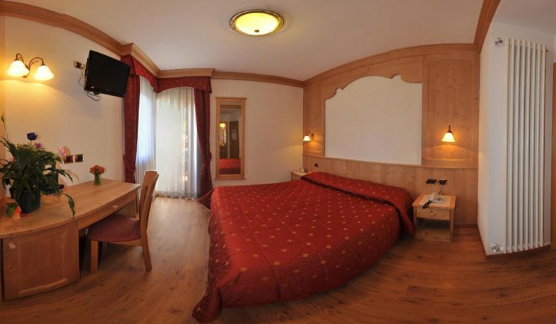 Hotel Zirmes 莫埃纳 客房 照片