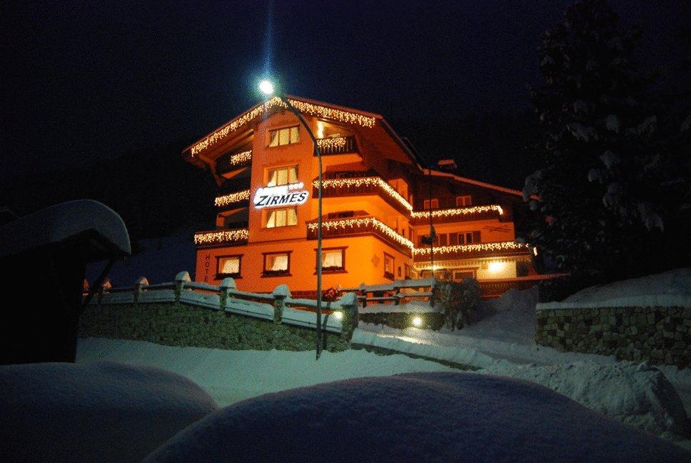 Hotel Zirmes 莫埃纳 外观 照片